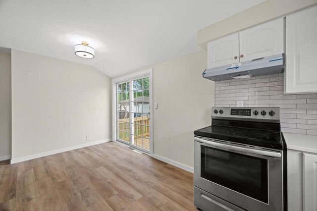 8034 W Tesch AVENUE, Milwaukee, WI 53220