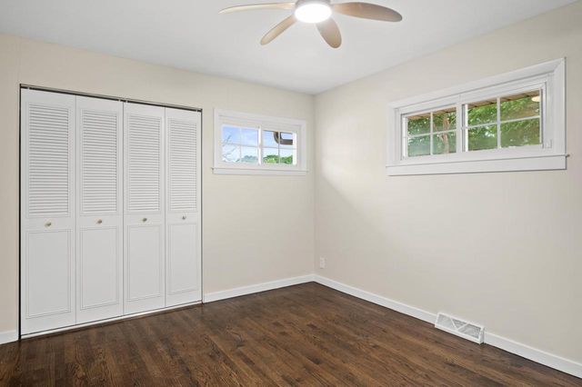 8034 W Tesch AVENUE, Milwaukee, WI 53220