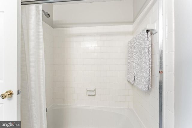 6143 MARTINS LANDING CT, Burke, VA 22015