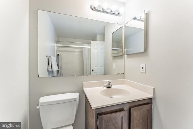 6143 MARTINS LANDING CT, Burke, VA 22015