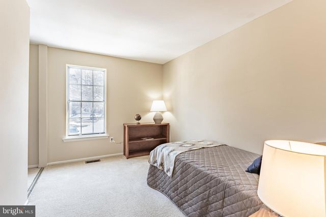 6143 MARTINS LANDING CT, Burke, VA 22015