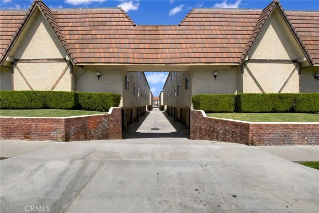 32 N 3rd E, Alhambra, CA 91801