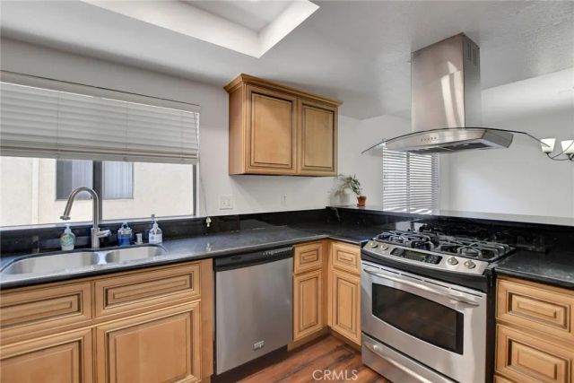 32 N 3rd E, Alhambra, CA 91801