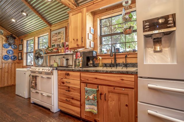 1293 Hcr 1425, Covington, TX 76636