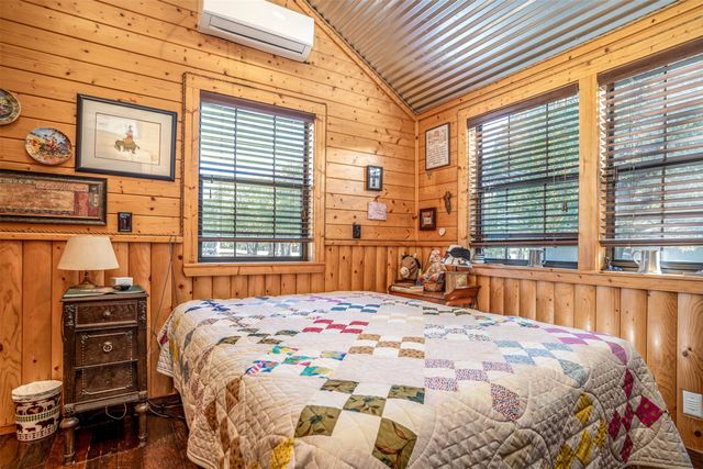 1293 Hcr 1425, Covington, TX 76636