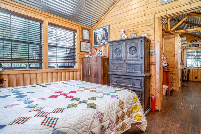 1293 Hcr 1425, Covington, TX 76636