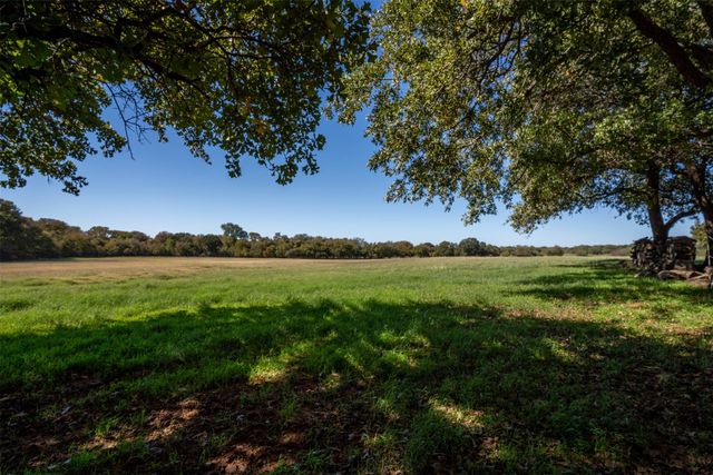 1293 Hcr 1425, Covington, TX 76636