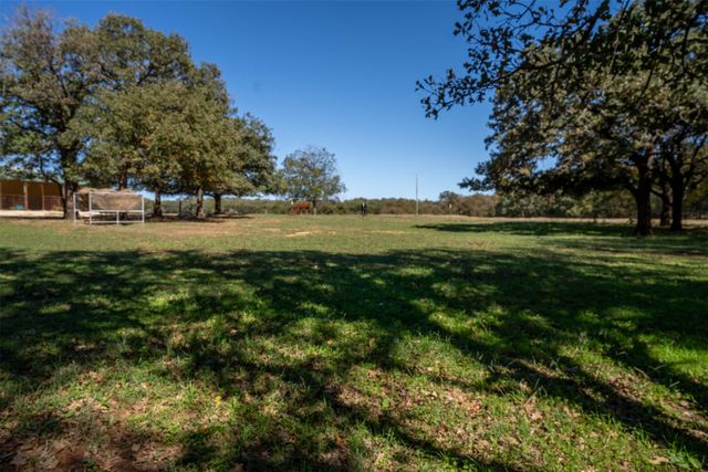 1293 Hcr 1425, Covington, TX 76636