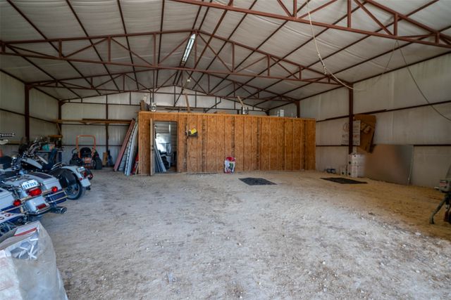 1293 Hcr 1425, Covington, TX 76636