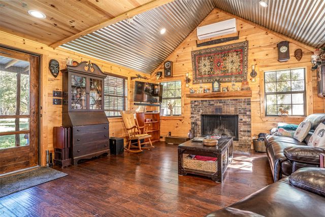 1293 Hcr 1425, Covington, TX 76636