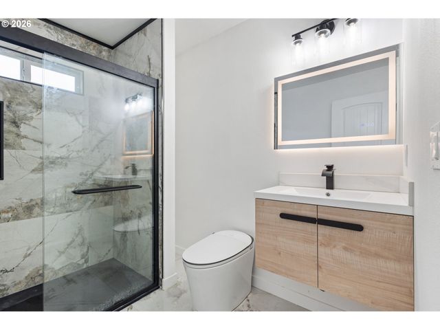 8625 Se KNAPP St, Portland, OR 97266