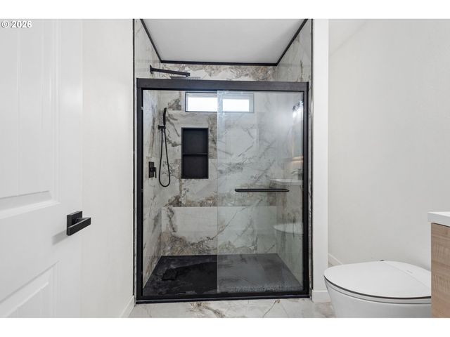 8625 Se KNAPP St, Portland, OR 97266