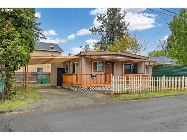 8625 Se KNAPP St, Portland, OR 97266