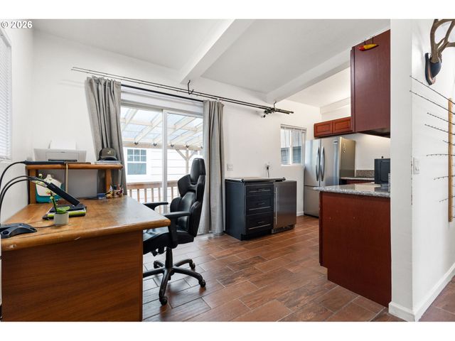 8625 Se KNAPP St, Portland, OR 97266