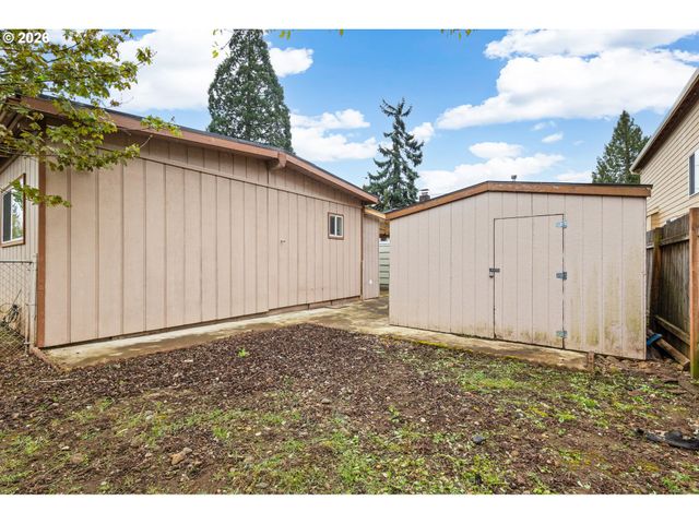 8625 Se KNAPP St, Portland, OR 97266