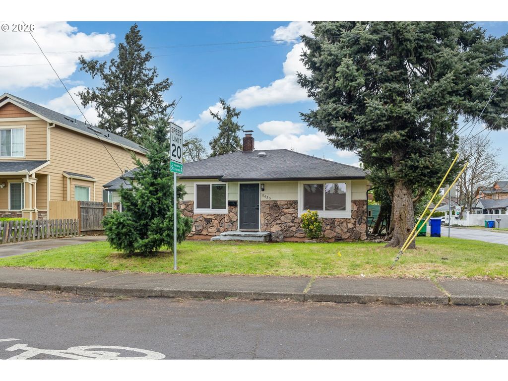 8625 Se KNAPP St, Portland, OR 97266