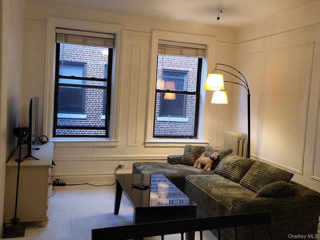 1974 Lafontaine Avenue 4E, Bronx, NY 10457