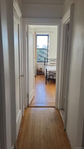 1974 Lafontaine Avenue 4E, Bronx, NY 10457
