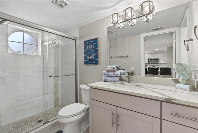 1313 SIESTA BAYSIDE DRIVE 1313D, Sarasota, FL 34242