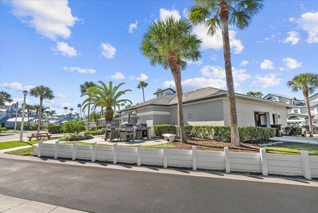 1313 SIESTA BAYSIDE DRIVE 1313D, Sarasota, FL 34242