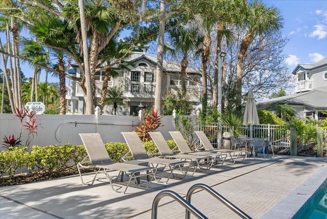 1313 SIESTA BAYSIDE DRIVE 1313D, Sarasota, FL 34242