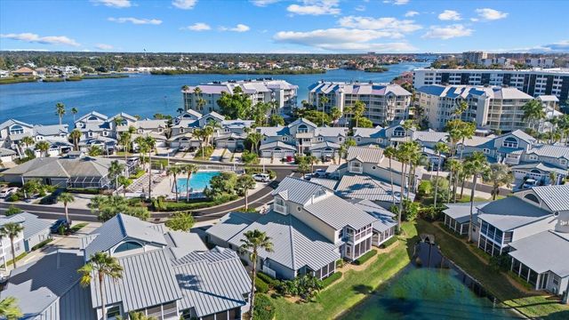 1313 SIESTA BAYSIDE DRIVE 1313D, Sarasota, FL 34242