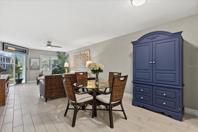 1313 SIESTA BAYSIDE DRIVE 1313D, Sarasota, FL 34242