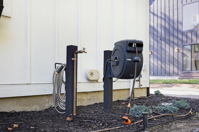 2576 Lakeshore Drive, Saugatuck Twp, MI 49408