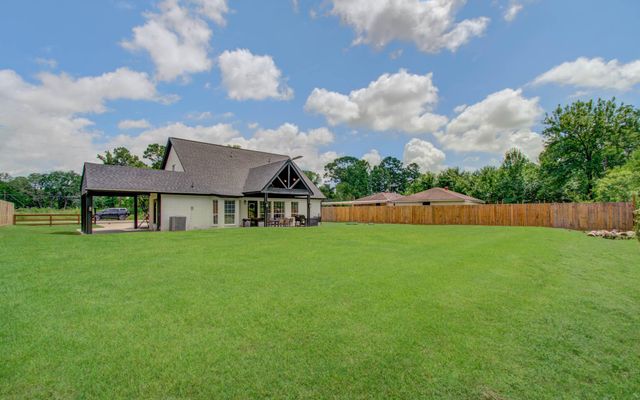 203 Antelope Drive, Crosby, TX 77532