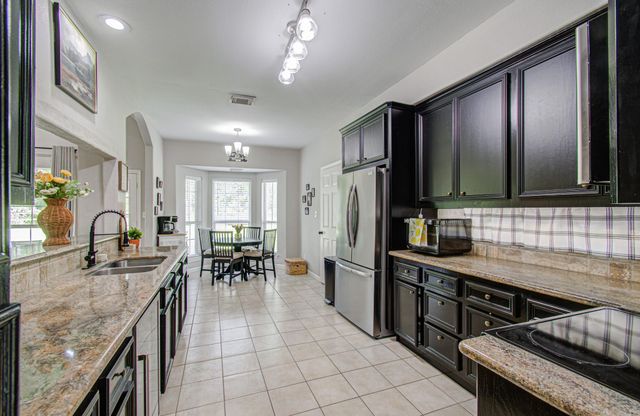 203 Antelope Drive, Crosby, TX 77532