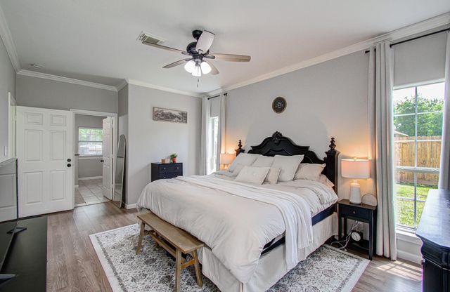 203 Antelope Drive, Crosby, TX 77532