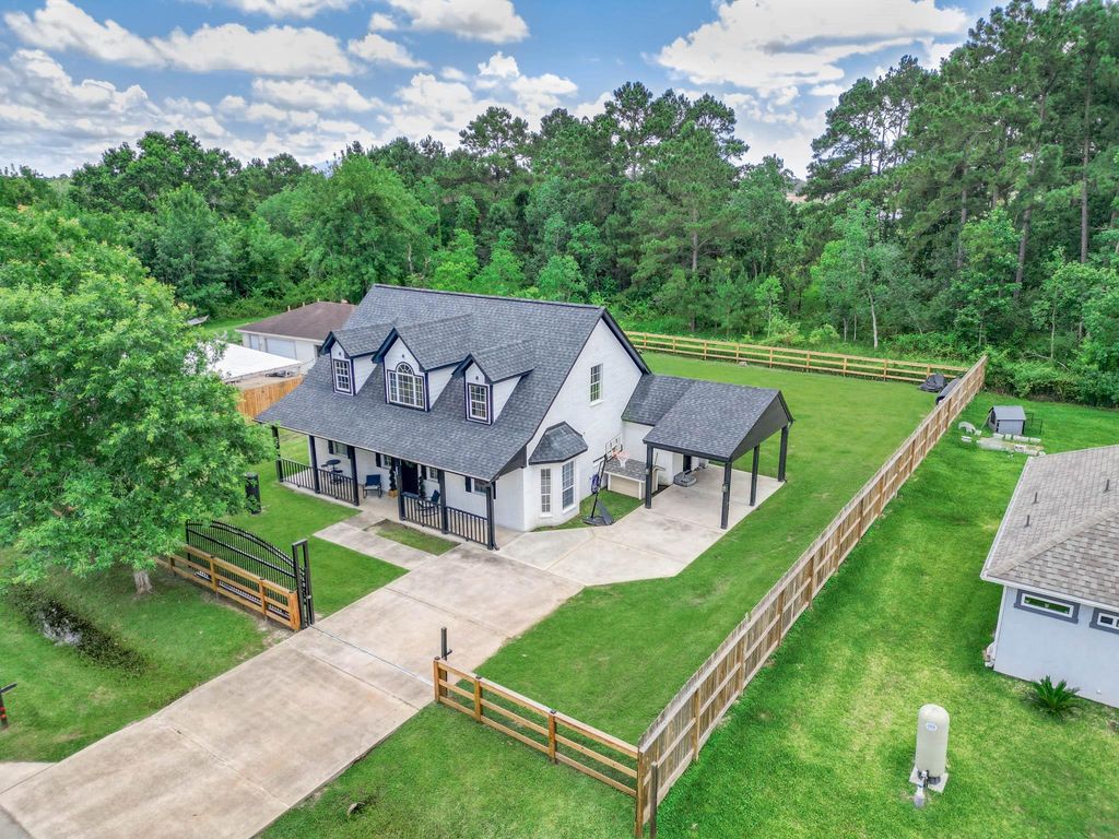 203 Antelope Drive, Crosby, TX 77532