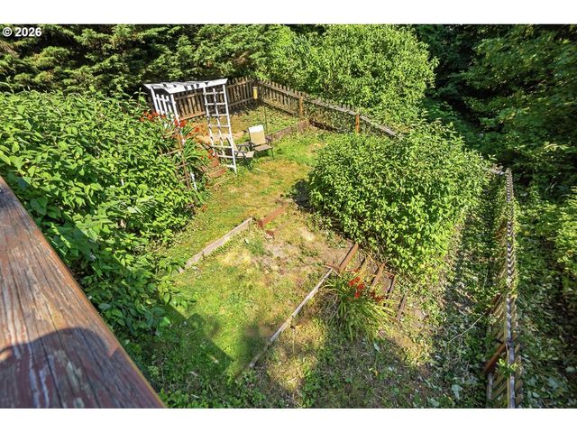 1017 Sw GROVER St, Portland, OR 97239