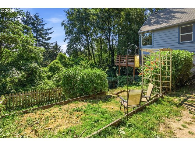 1017 Sw GROVER St, Portland, OR 97239