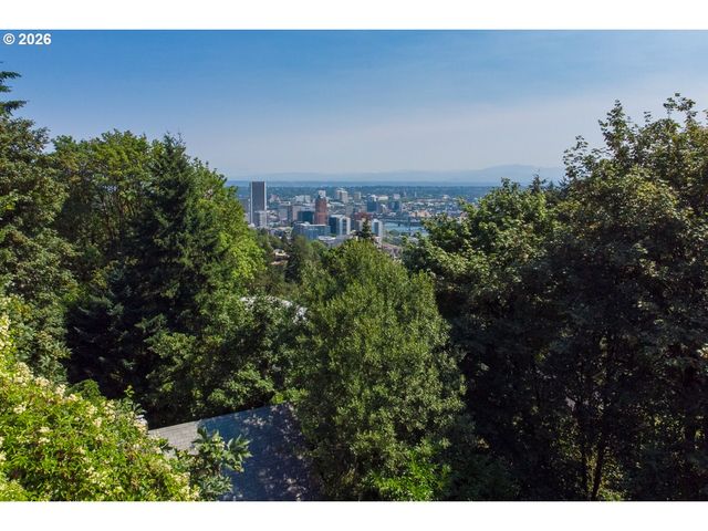 1017 Sw GROVER St, Portland, OR 97239