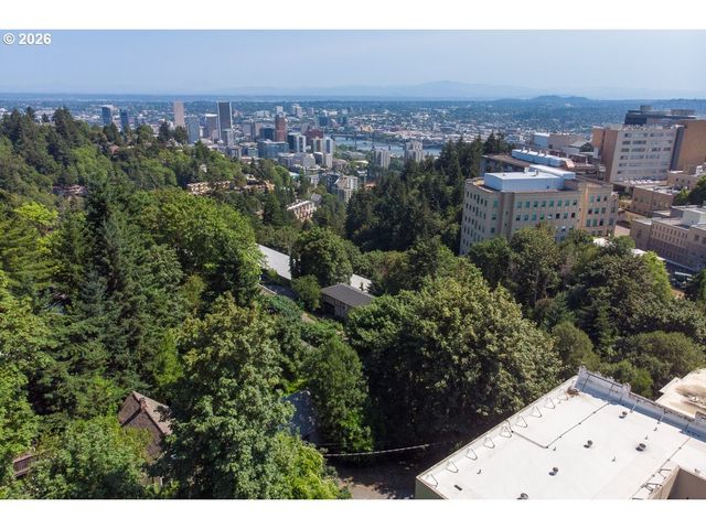1017 Sw GROVER St, Portland, OR 97239