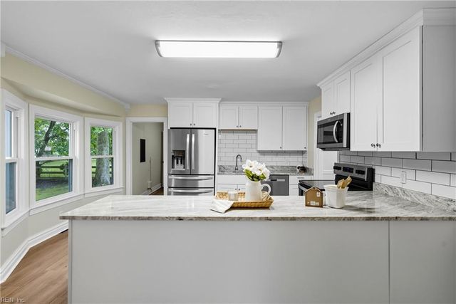1625 Hydenwood CRES, Chesapeake, VA 23321