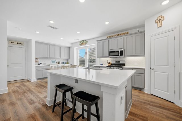 3808 Sky Drive, Sherman, TX 75090