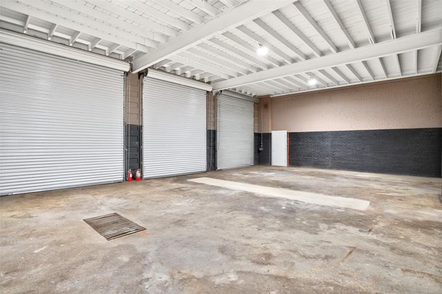 112 E Goliad Avenue, Crockett, TX 75835