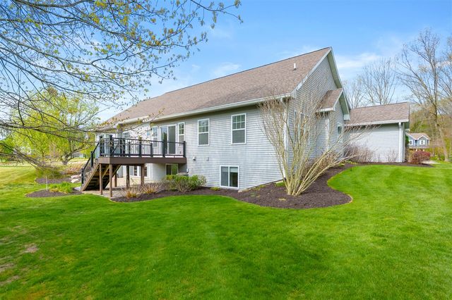 5730 Summerset Woods Drive, Alto, MI 49302