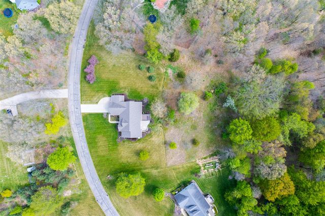 5730 Summerset Woods Drive, Alto, MI 49302