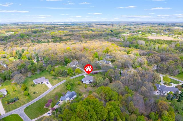 5730 Summerset Woods Drive, Alto, MI 49302