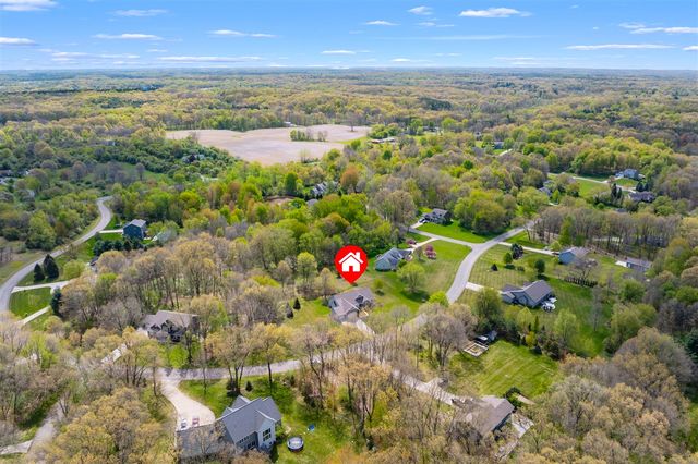 5730 Summerset Woods Drive, Alto, MI 49302