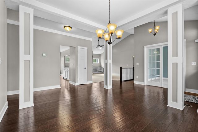 5730 Summerset Woods Drive, Alto, MI 49302
