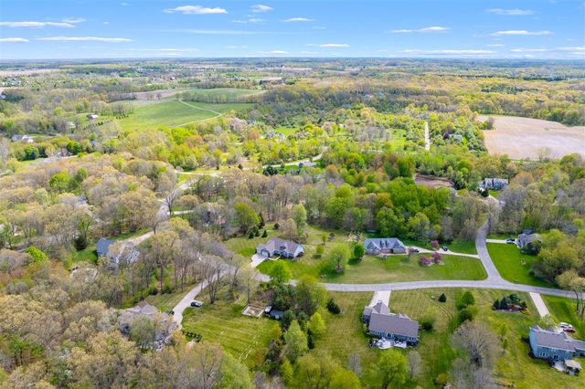 5730 Summerset Woods Drive, Alto, MI 49302