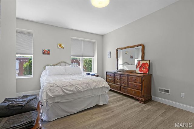 3637 S Compton Avenue, St Louis, MO 63118