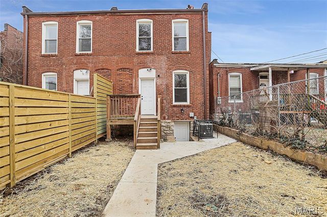 3637 S Compton Avenue, St Louis, MO 63118