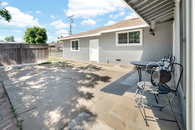 5700 48th Ave, Sacramento, CA 95823