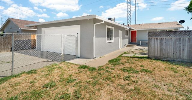 5700 48th Ave, Sacramento, CA 95823