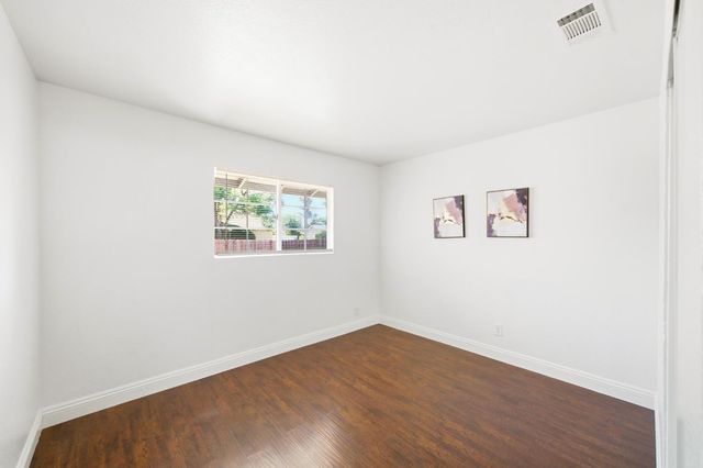 5700 48th Ave, Sacramento, CA 95823